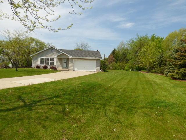 4441 W Sherwood Dr, Franklin, WI 53132
