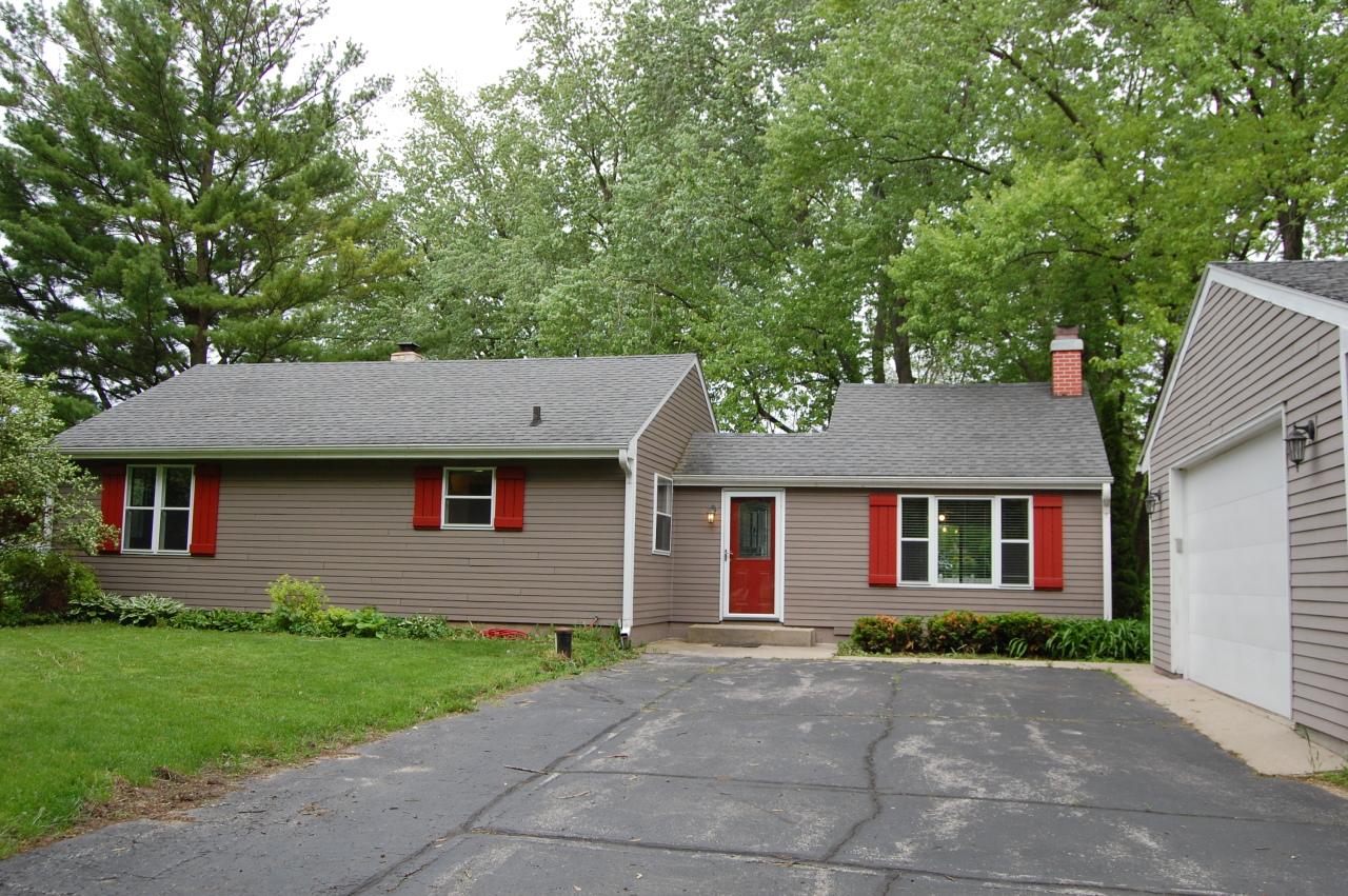 W315S3799 State Road 83 -, Genesee, WI 53189