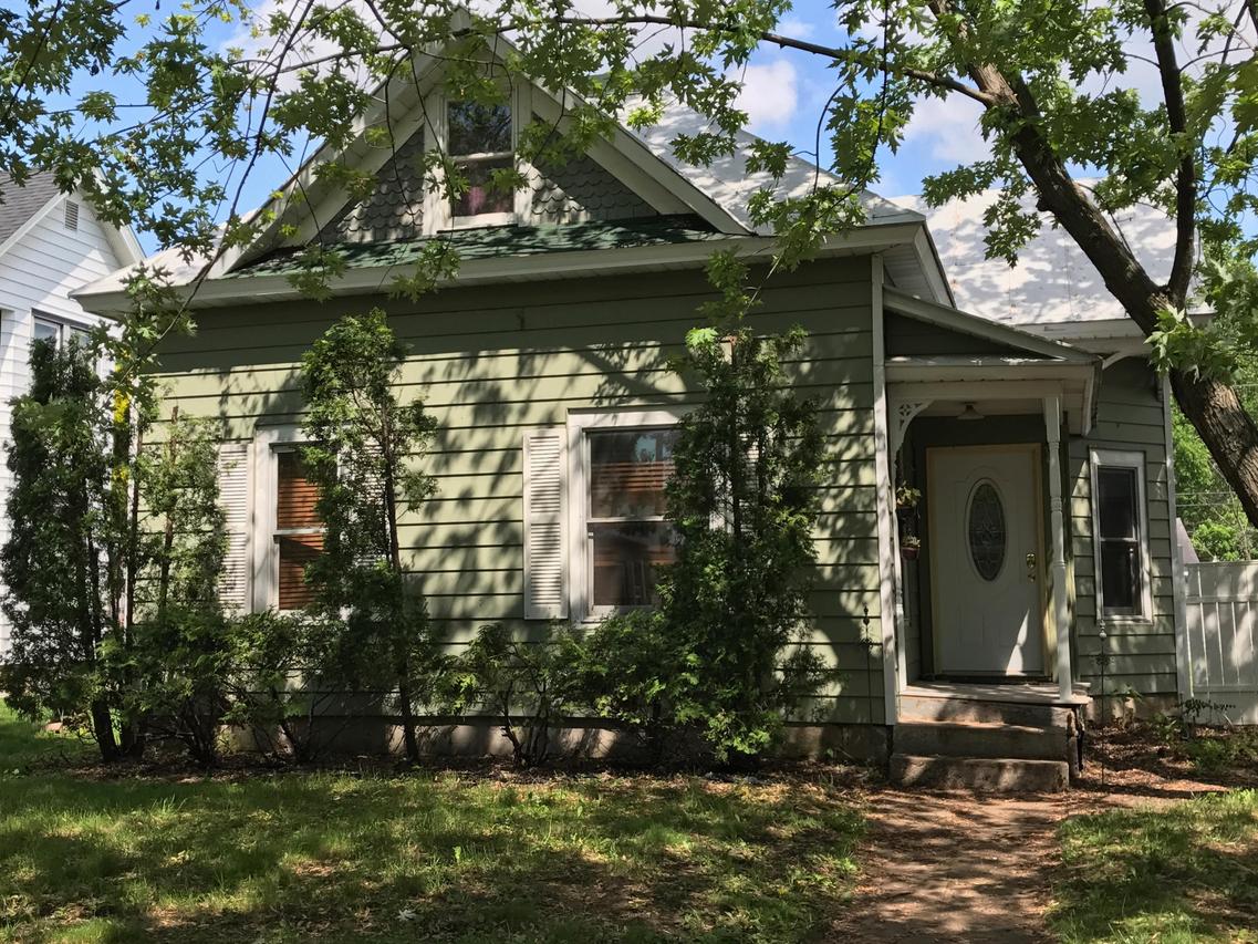1526 Wood St., La Crosse, WI 54603