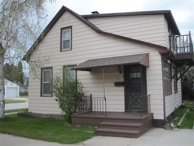 1723 Lincoln St., Two Rivers, WI 54241