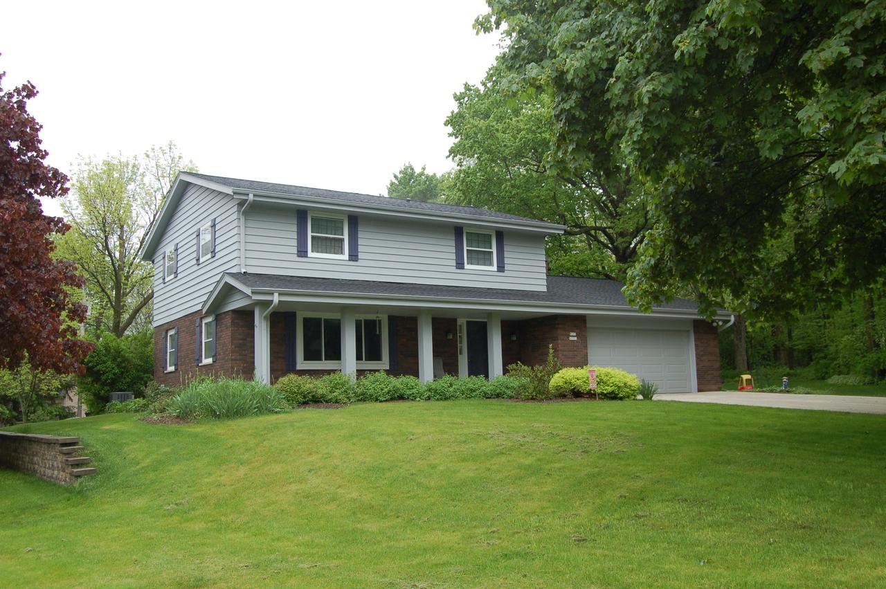 W223N7371 Carole Ct, Lisbon, WI 53089