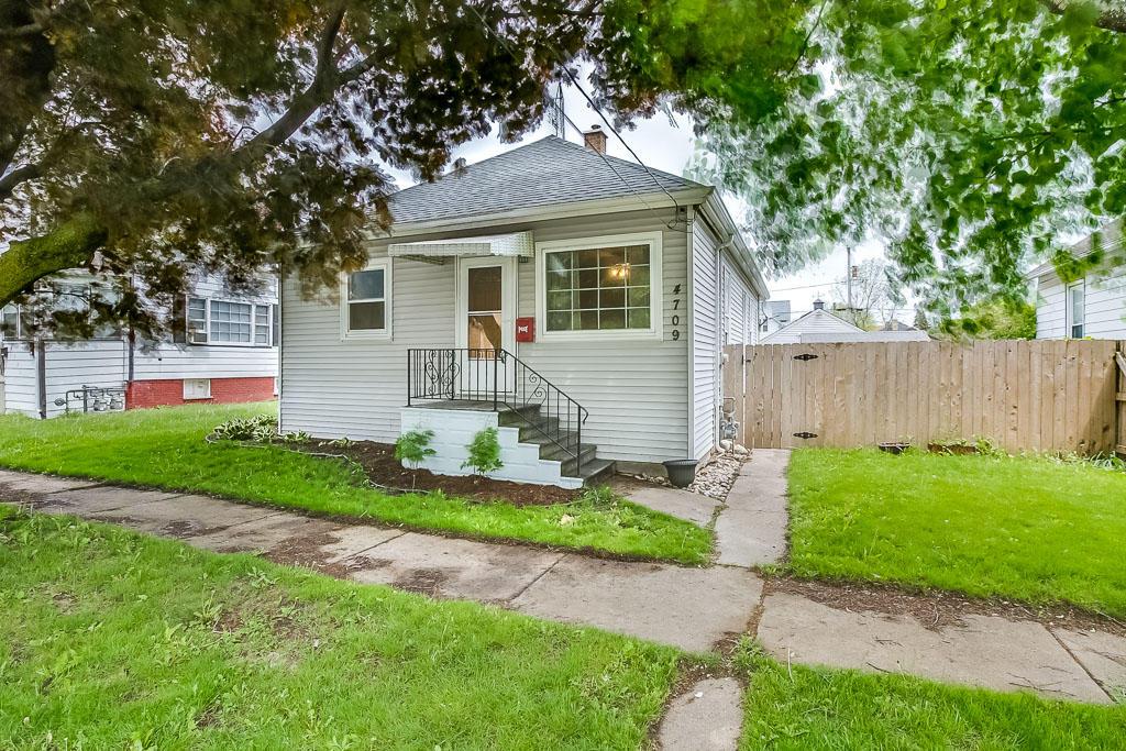 4709 25th Ave, Kenosha, WI 53140