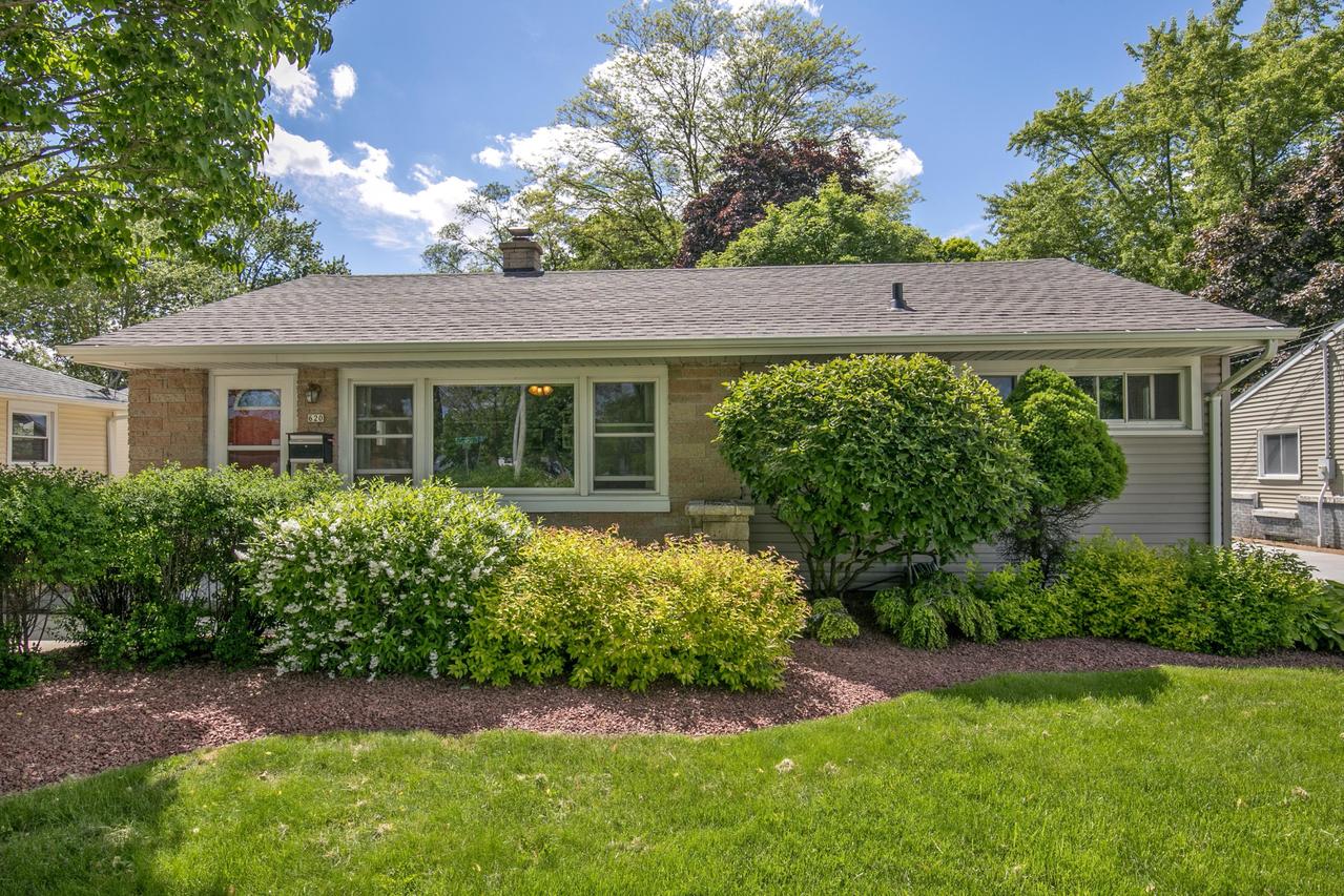 620 James Ct., West Bend, WI 53095