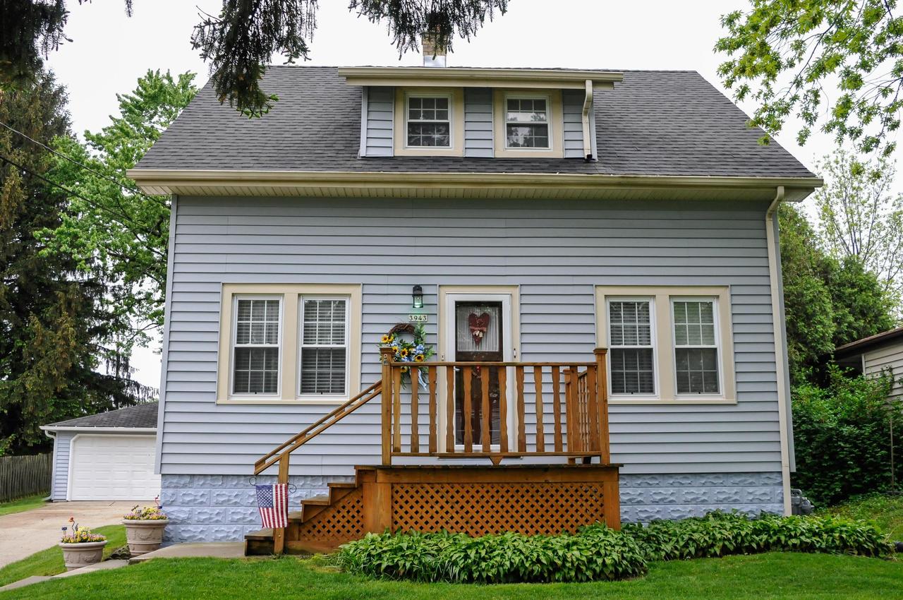 3943 W Parkland Ave, Brown Deer, WI 53209