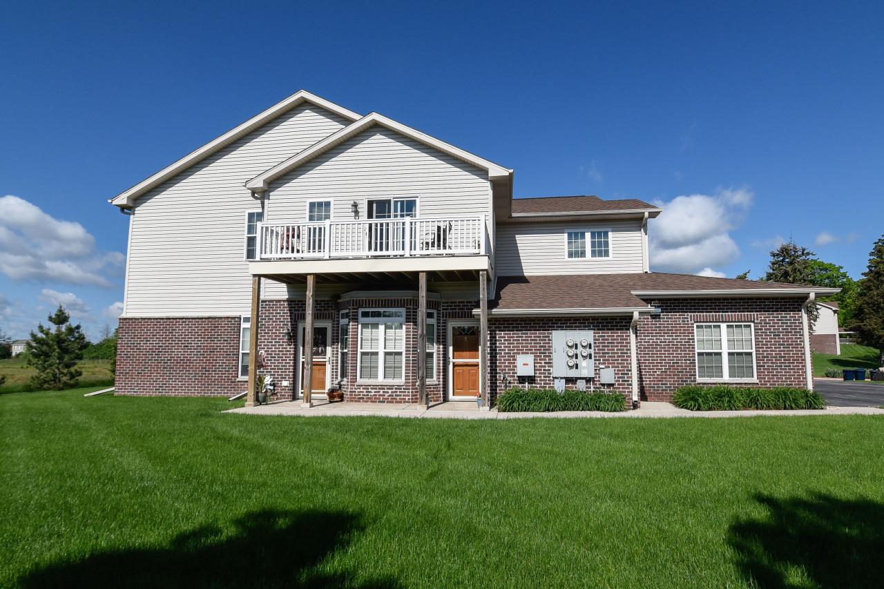 N99W14047 Seven Pines #B, Germantown, WI 53022