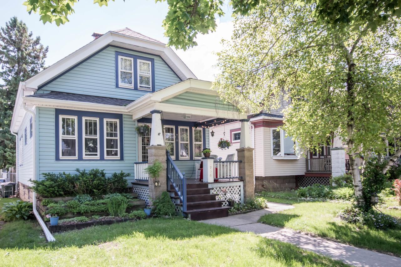 1956 S 75th St, West Allis, WI 53219