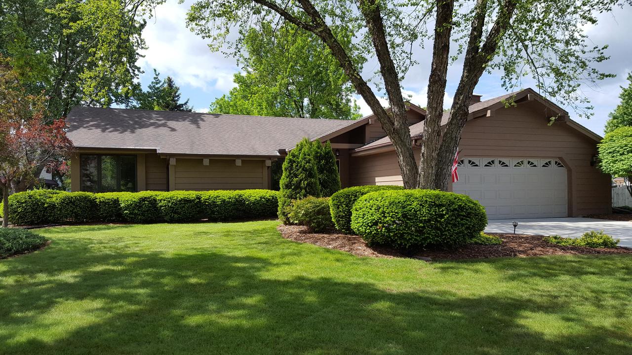 N26W22519 Oakwood Ln., Pewaukee, WI 53186