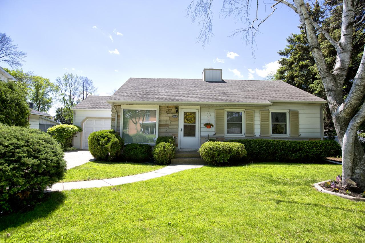 3219 W Parnell Ave., Milwaukee, WI 53221