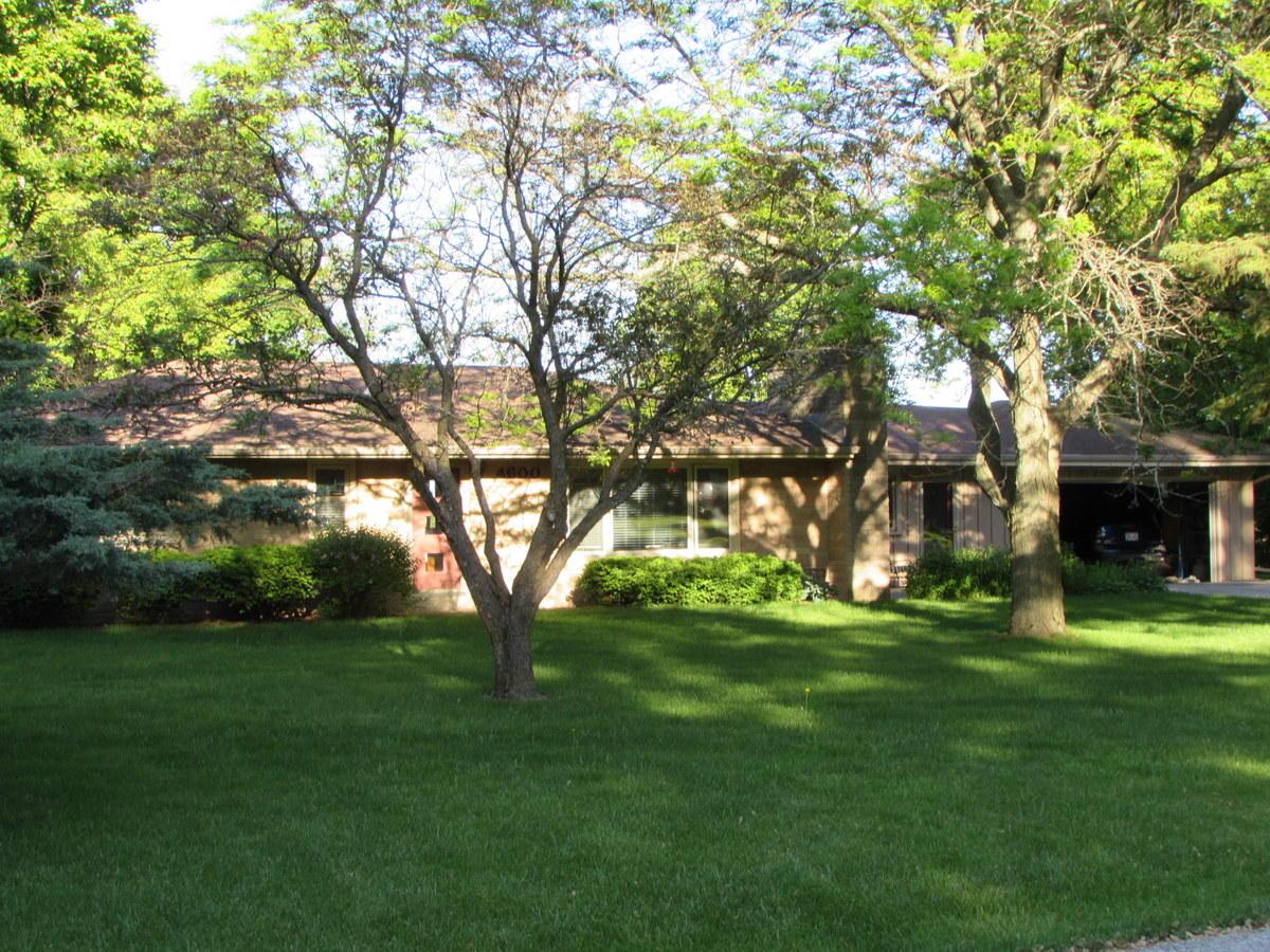 4600 N 158th St, Brookfield, WI 53005