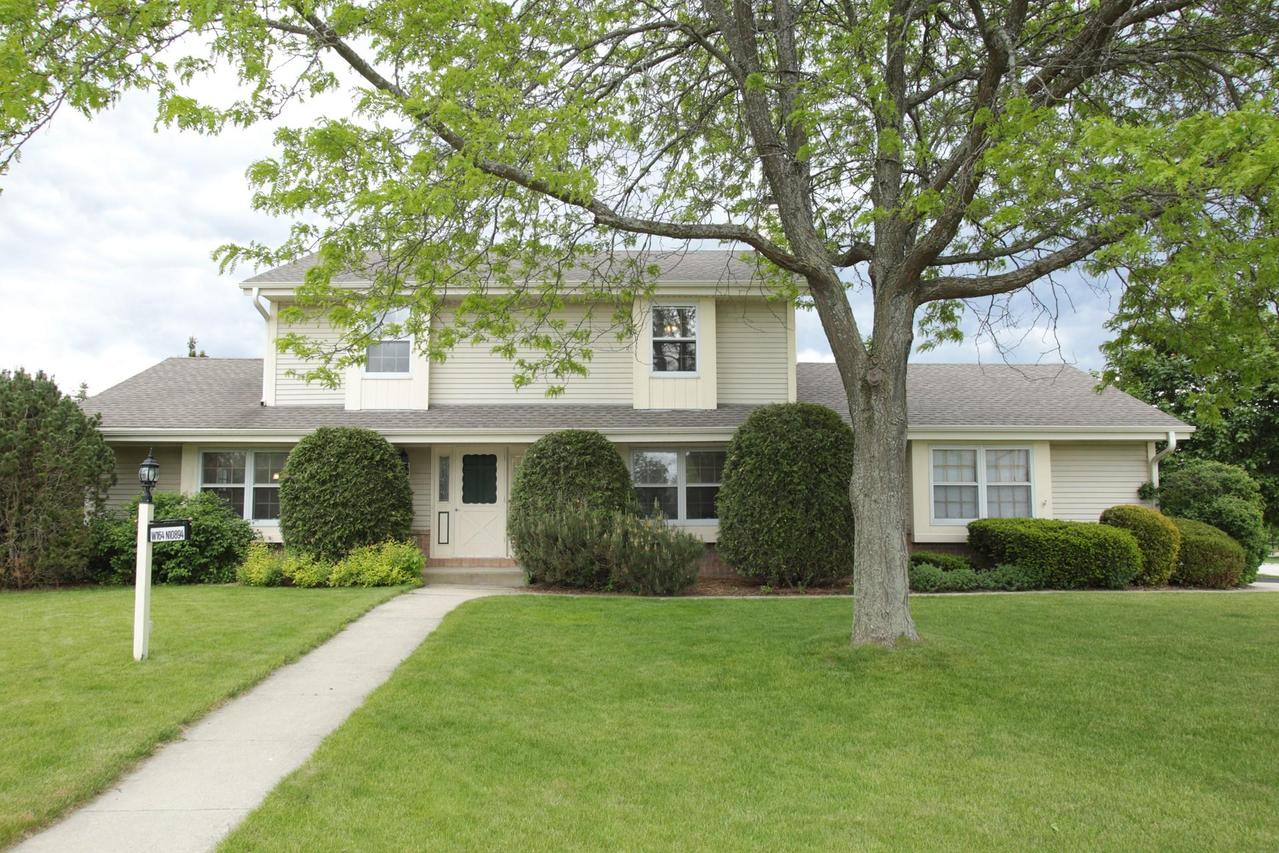 W164N10894 Grey Fox Ct., Germantown, WI 53022