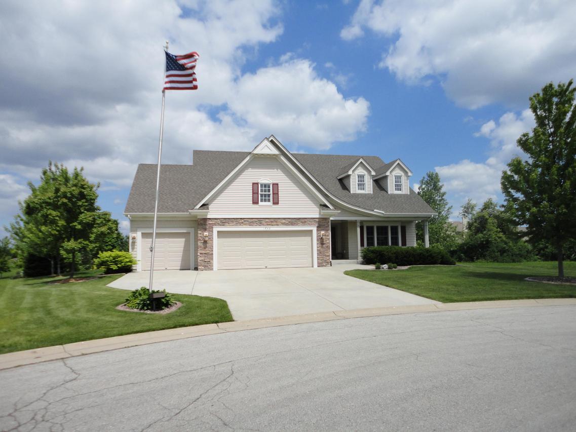 1842 Rolling Green Dr., Mount Pleasant, WI 53406