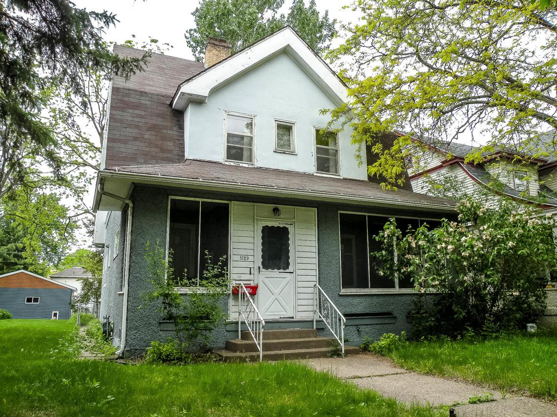 1629 Main St, La Crosse, WI 54601