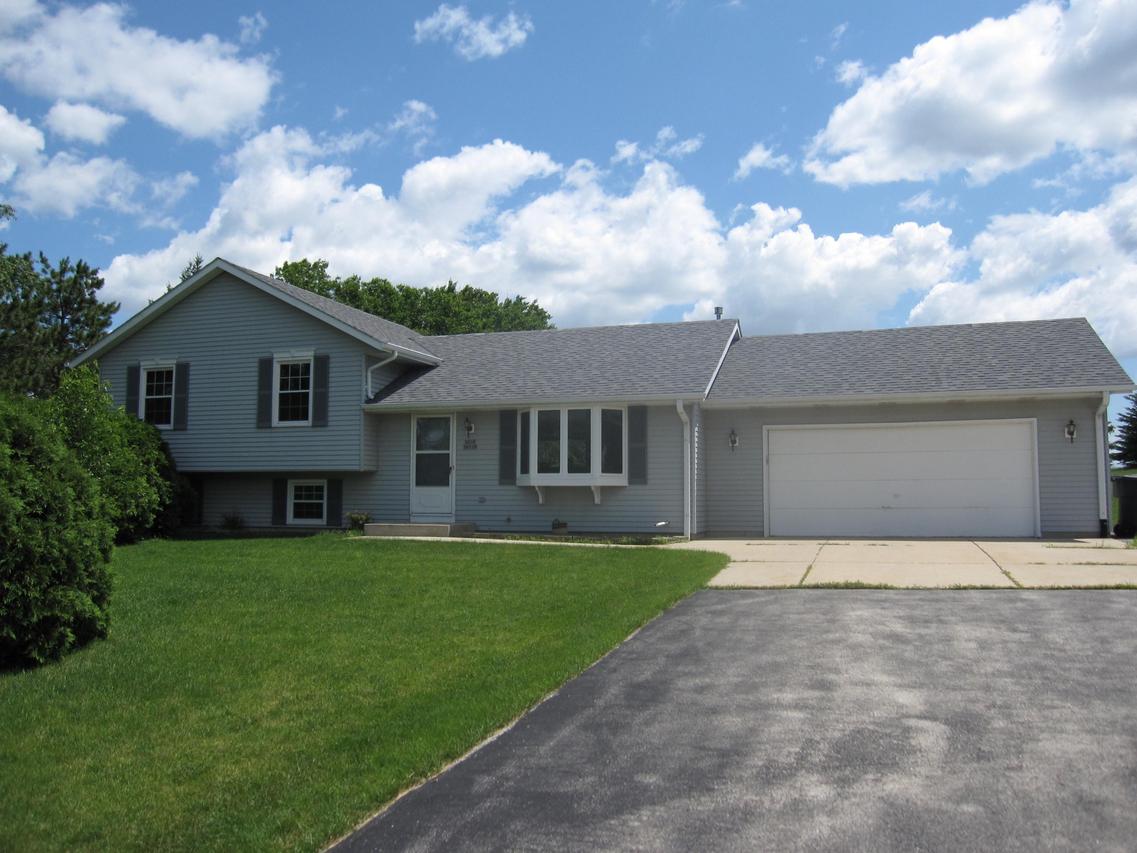 W310S8718 Casper Dr., Mukwonago, WI 53149