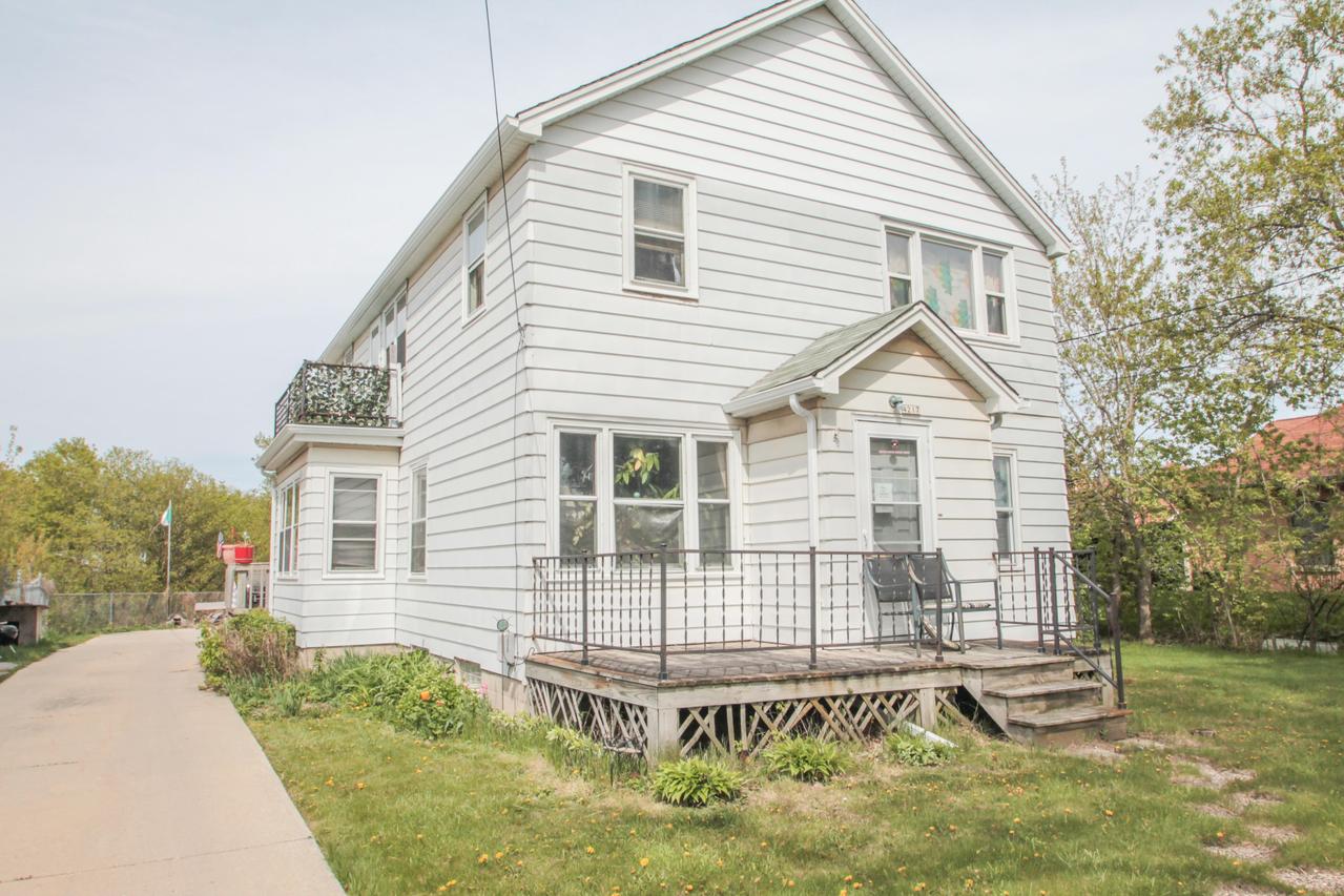 4217 S 13th St., Milwaukee, WI 53221