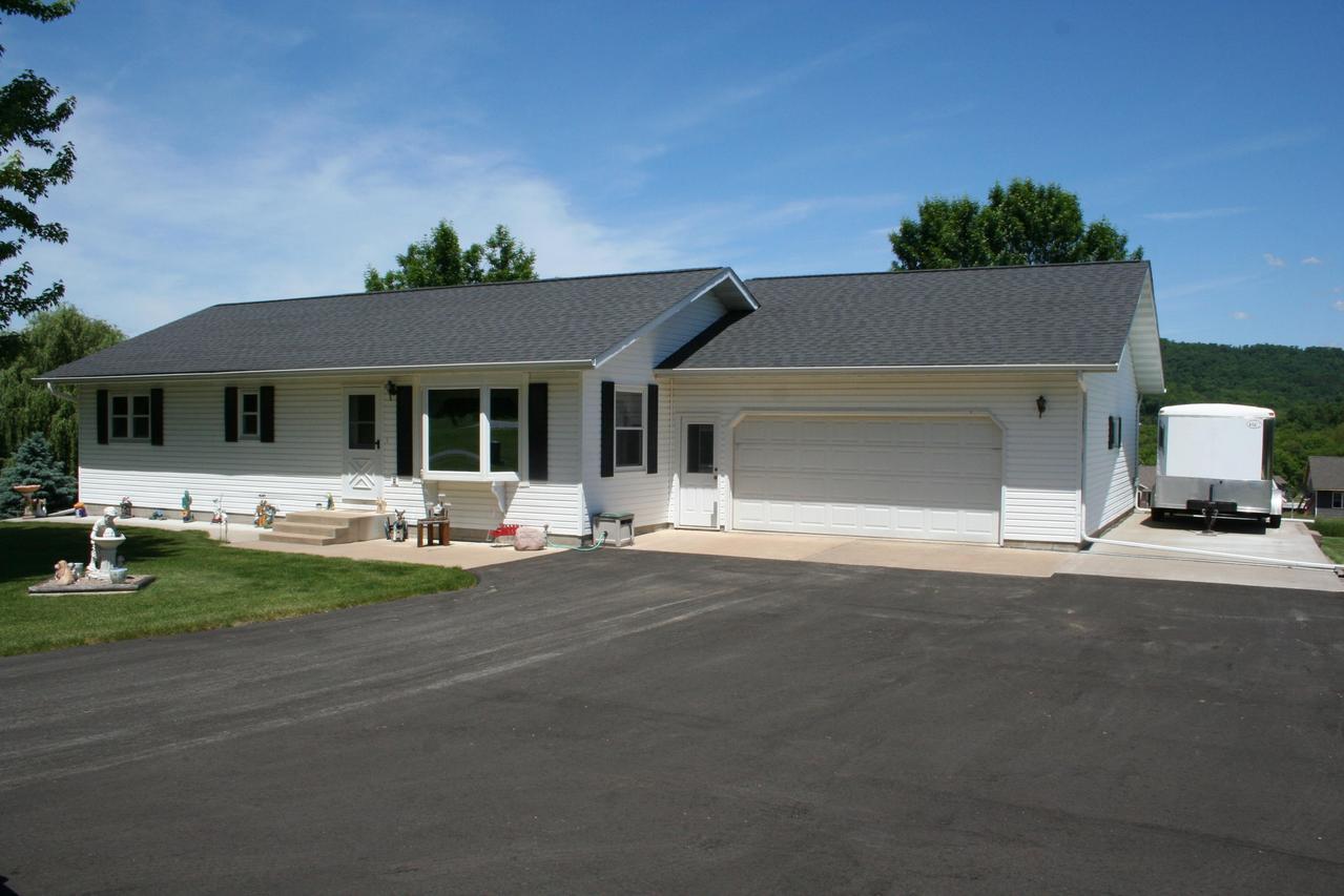 W6012 County Rd., Onalaska, WI 54650