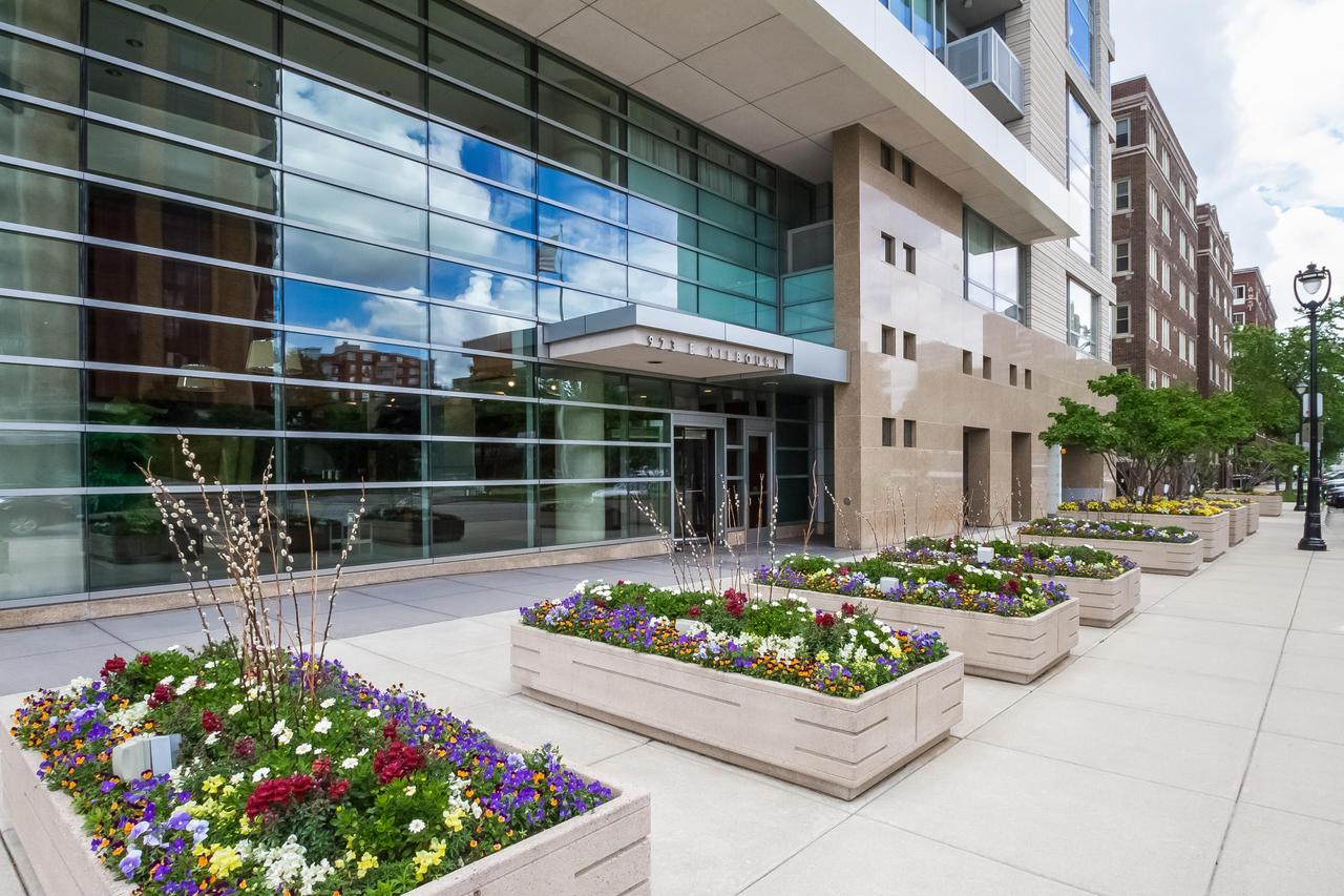 923 E Kilbourn Ave. #1602, Milwaukee, WI 53202