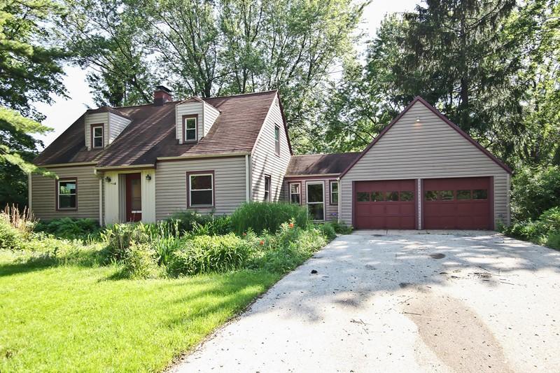 W276N1573 Spring Creek Dr., Pewaukee, WI 53072