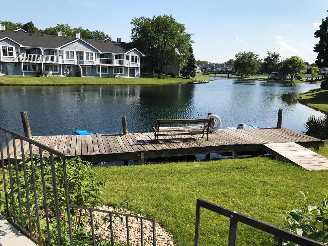 8314 S Tuckaway Shores Dr., Franklin, WI 53132