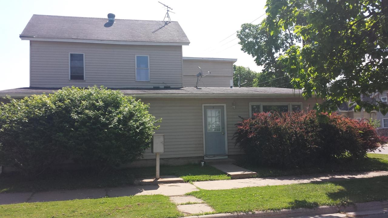 1413 5th Ave, La Crosse, WI 54601