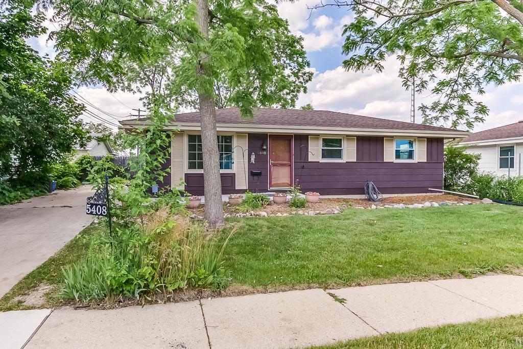5408 53rd St, Kenosha, WI 53144