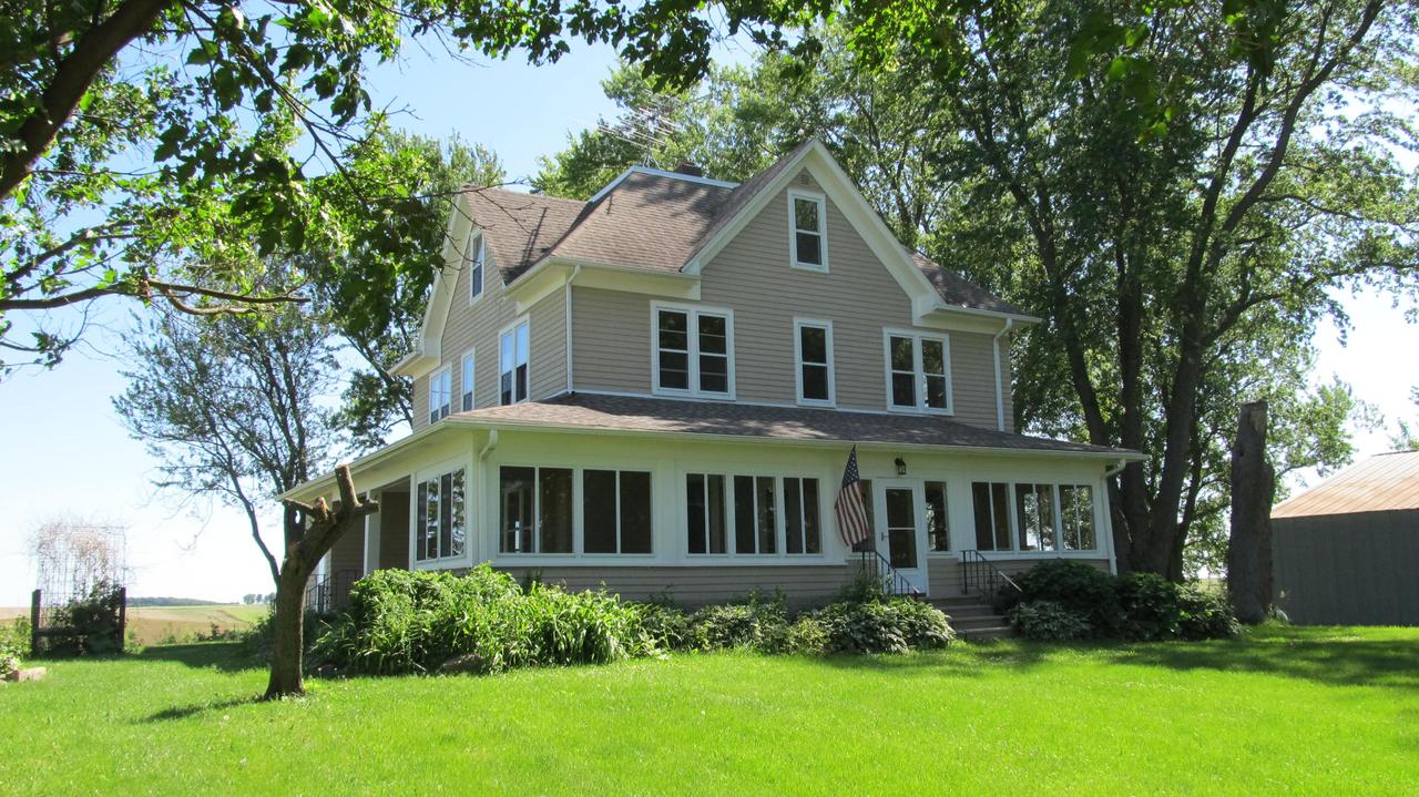 E5635 Ostrem Rd., Jefferson, WI 54665