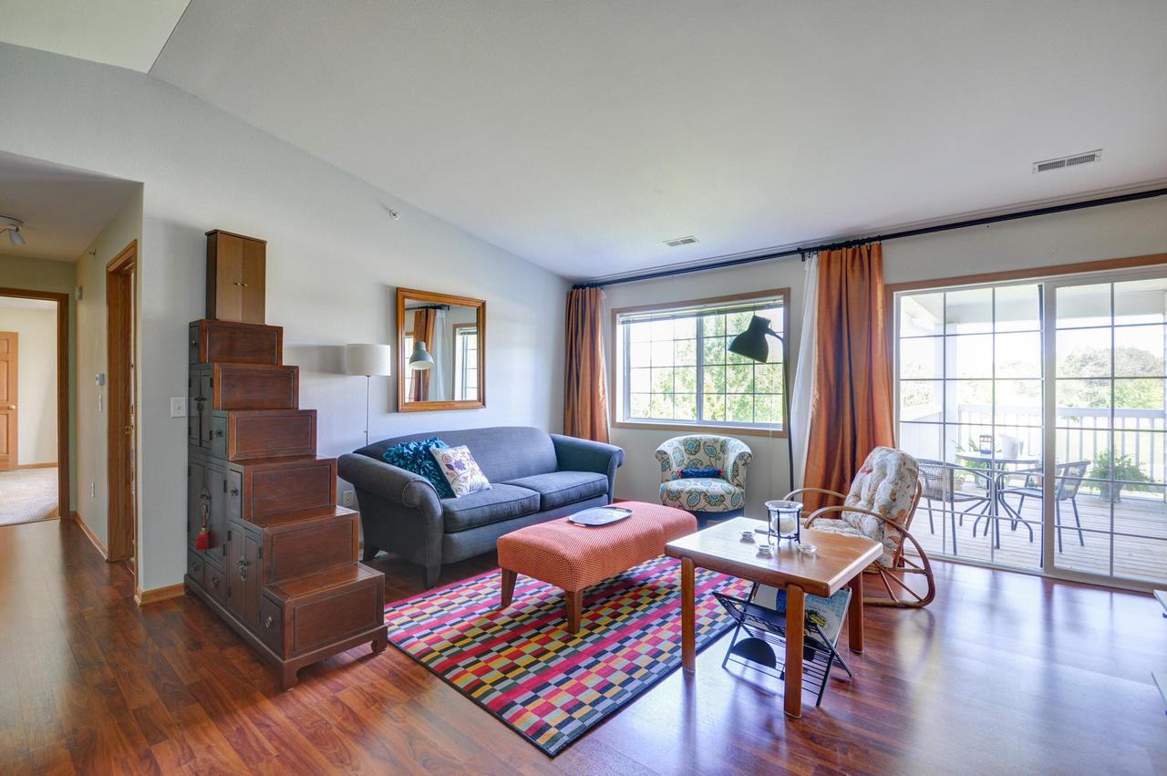 927 Lannon Ter #1605, Mount Pleasant, WI 53406