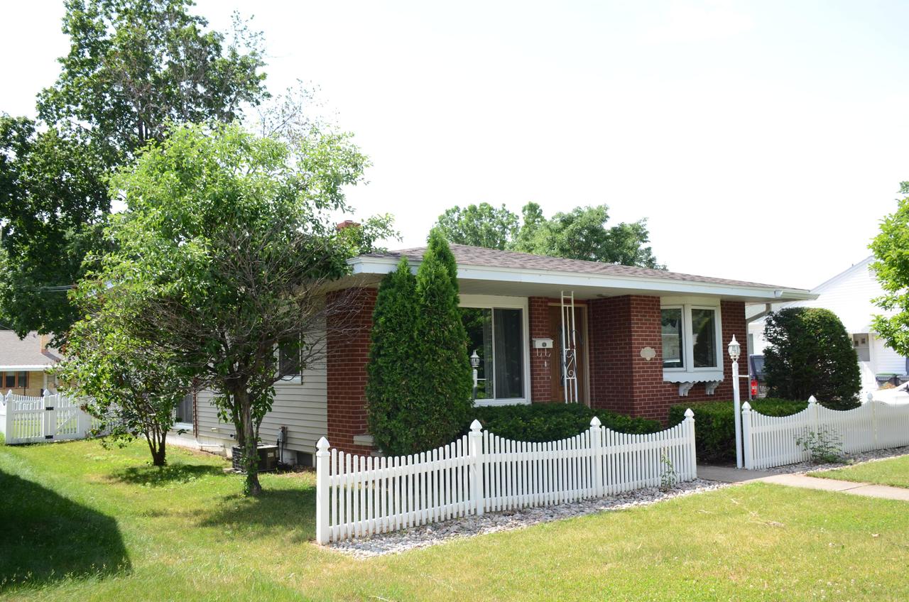 2208 Losey Blvd., La Crosse, WI 54601