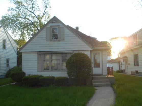 4131 N 41st St, Milwaukee, WI 53216