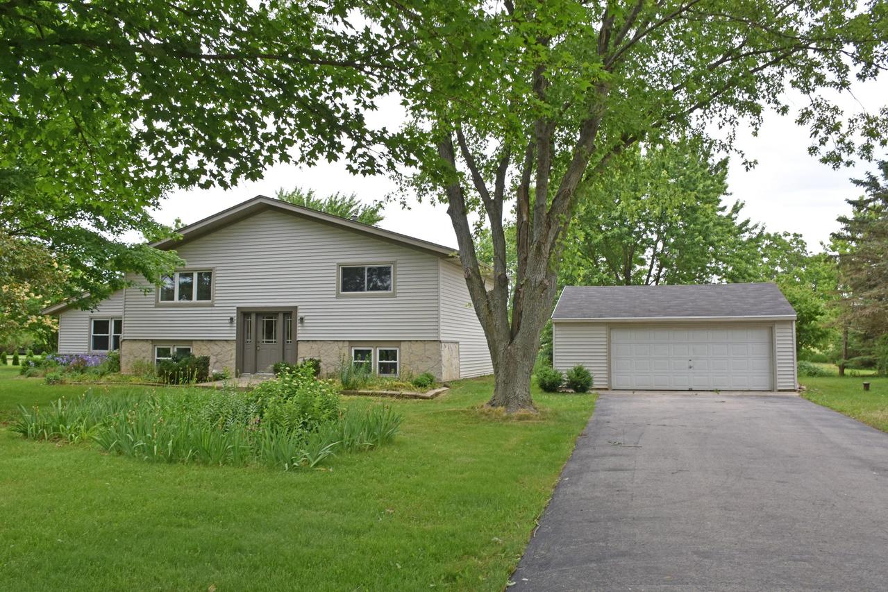 S102W36450 County Road Lo, Eagle, WI 53119