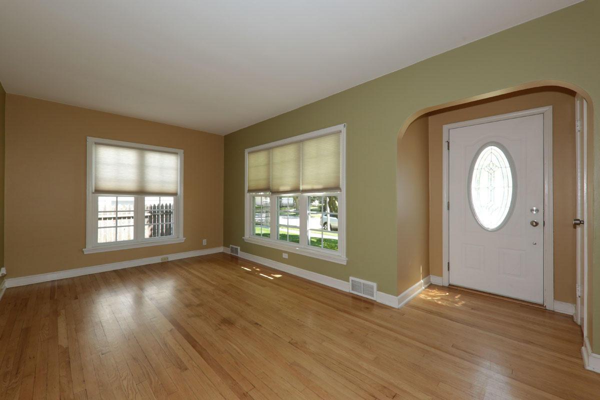 10320 W Lancaster Ave, Milwaukee, WI 53225