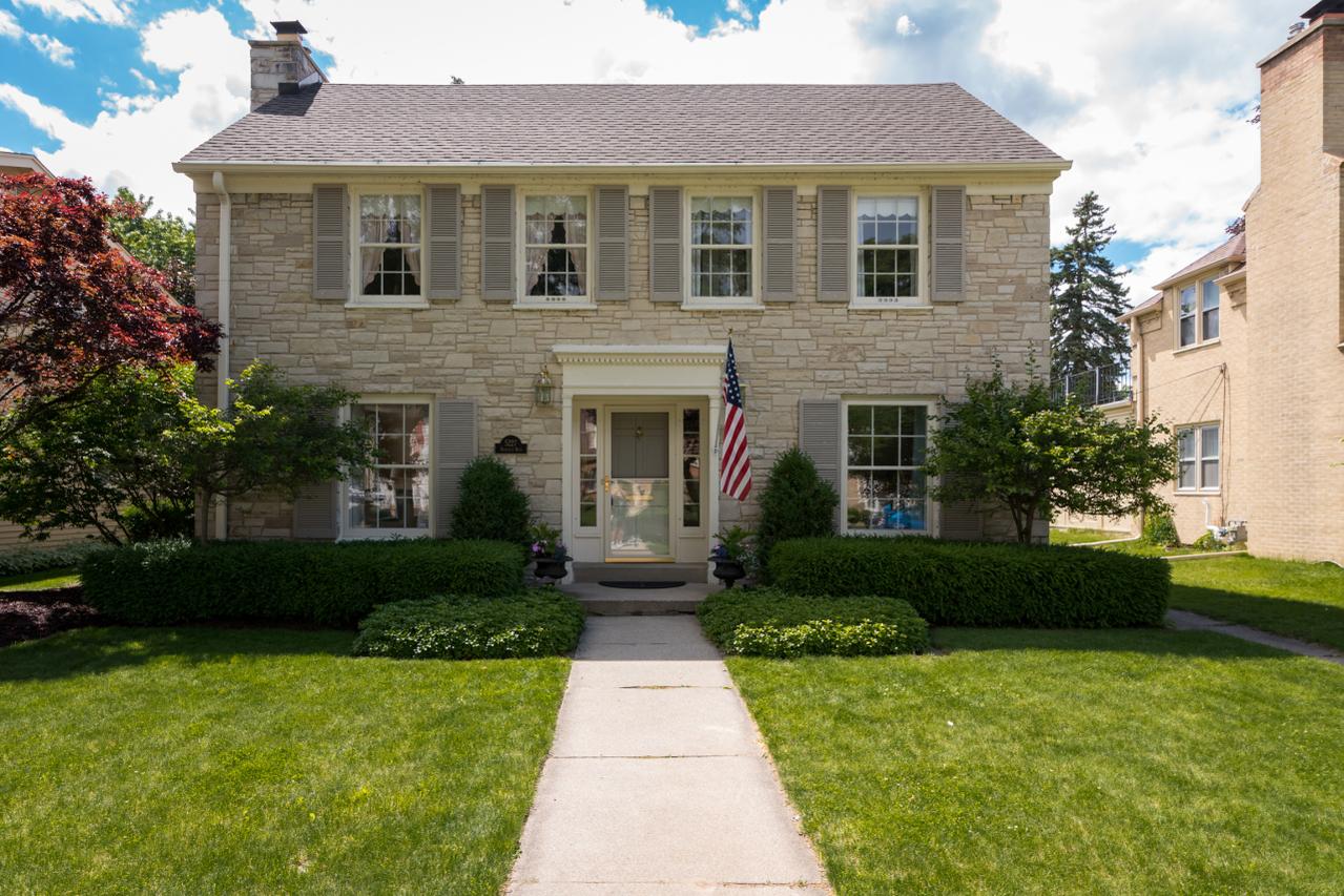 5227 N Berkeley Blvd, Whitefish Bay, WI 53217