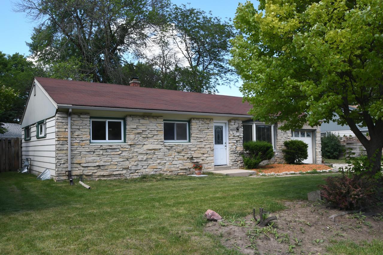 2908 Indian Trl, Caledonia, WI 53402