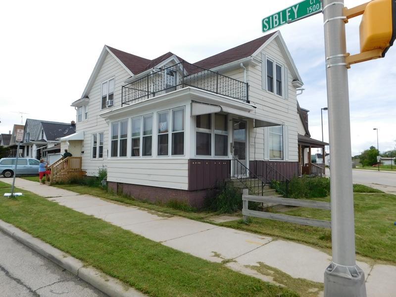 1902 Calumet Dr., Sheboygan, WI 53081