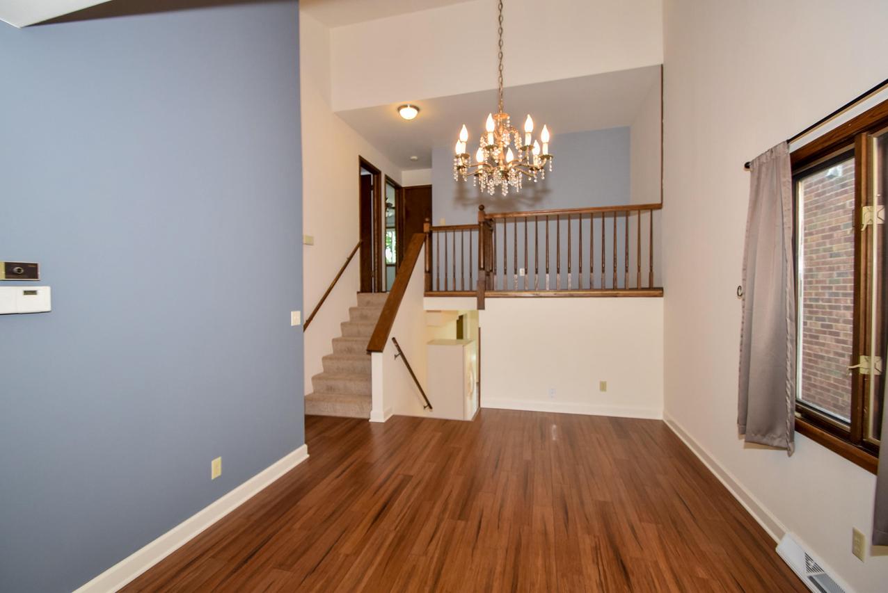 3659 E Carpenter Ave, Cudahy, WI 53110