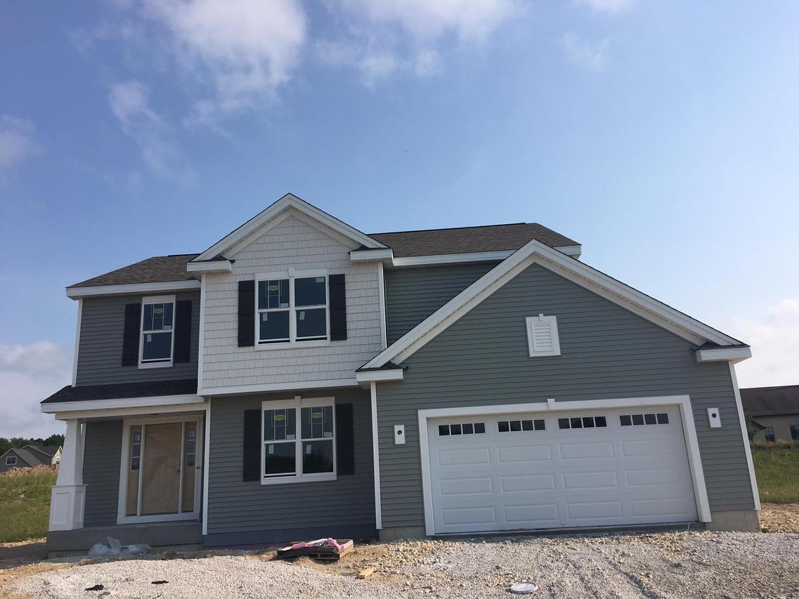 1489 Walnut Ct, Hartford, WI 53027