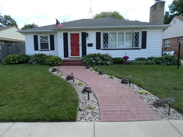 7521 19th Ave, Kenosha, WI 53143