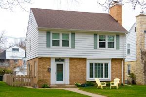 4531 N Woodburn St, Shorewood, WI 53211
