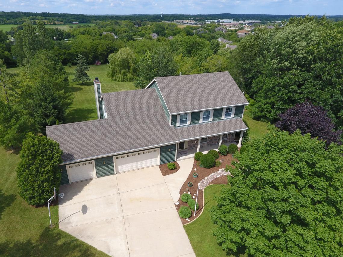 N48W25328 Aberdeen Dr, Lisbon, WI 53072