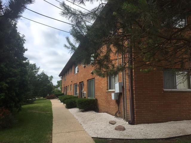 4810 N 105th St #4814, Milwaukee, WI 53225