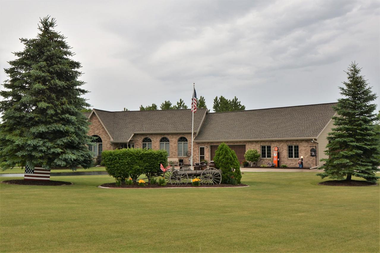 1312 N Pfister Ln., New Holstein, WI 53042