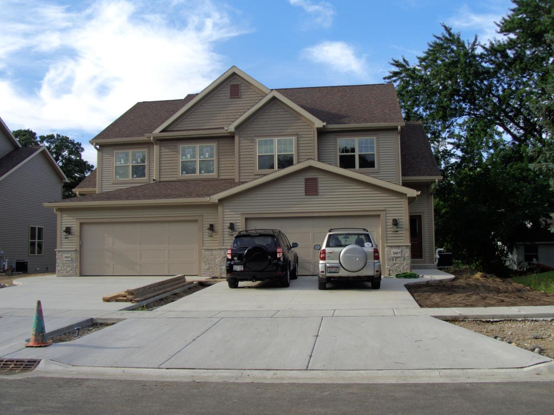 3007 Graydon Ave #1, East Troy, WI 53120