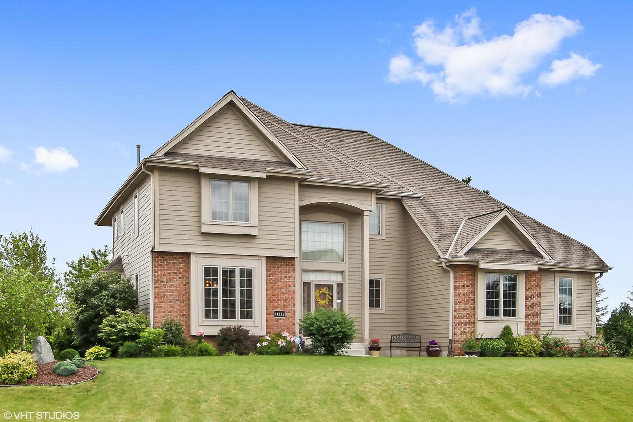 11235 W Meadow Creek, Milwaukee, WI 53224