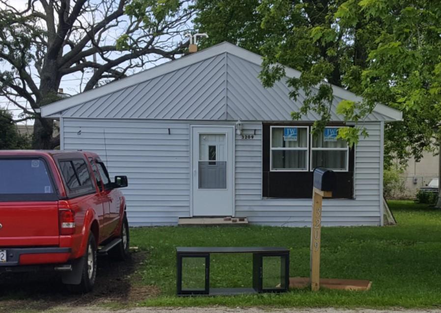 3209 Coolidge Ave., Mount Pleasant, WI 53403