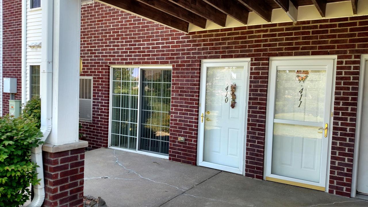 2660 11th Pl #410, Somers, WI 53140