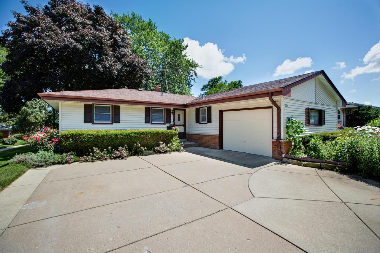 3286 S 91st St., Milwaukee, WI 53227