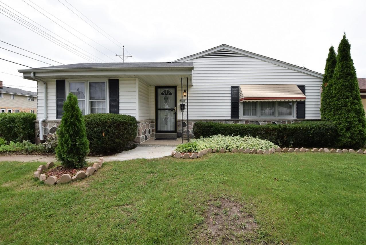 4821 N 89th St., Milwaukee, WI 53225