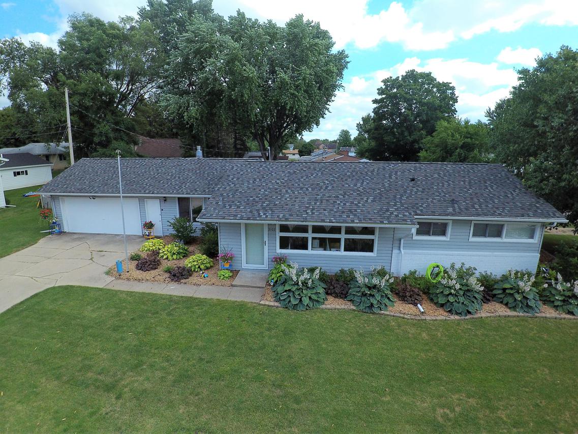3102 E Fairchild St., La Crosse, WI 54601