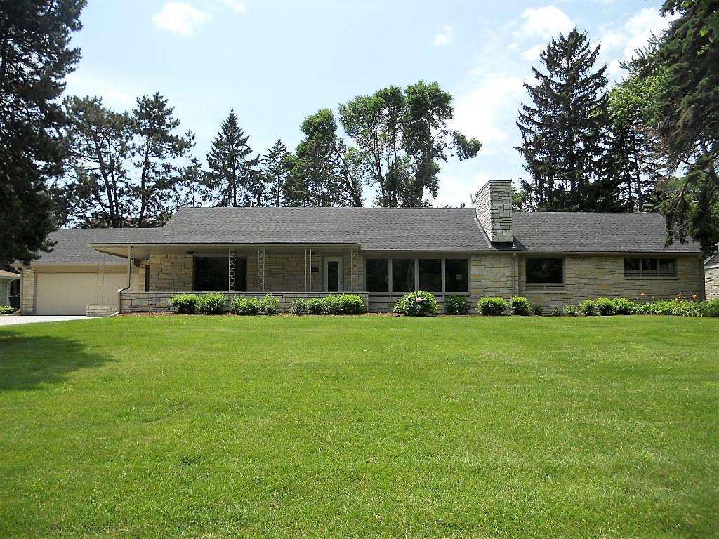 3115 N Menomonee River, Wauwatosa, WI 53222