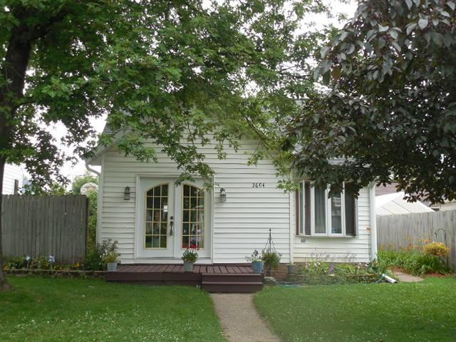 2604 Hoeschler Dr, La Crosse, WI 54601