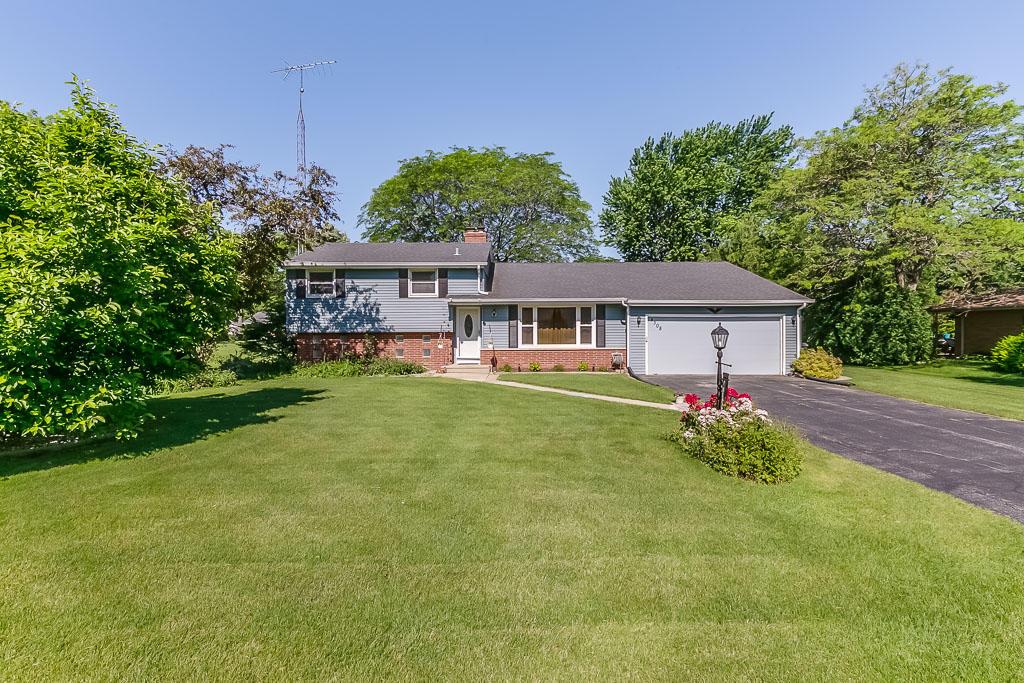 4308 Woodbury Ln, Mount Pleasant, WI 53403